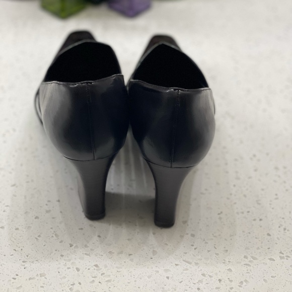 Franco Sarto L-Tapas Moro Turtle Heel.  Size 8.   Excellent Used Condition - Picture 7 of 7